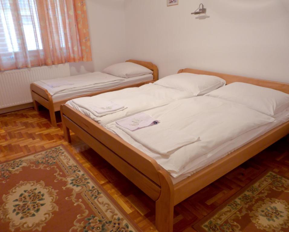 Euro Panzio Hotel Debrecen Room photo